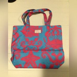 Lilly Pulitzer tote.